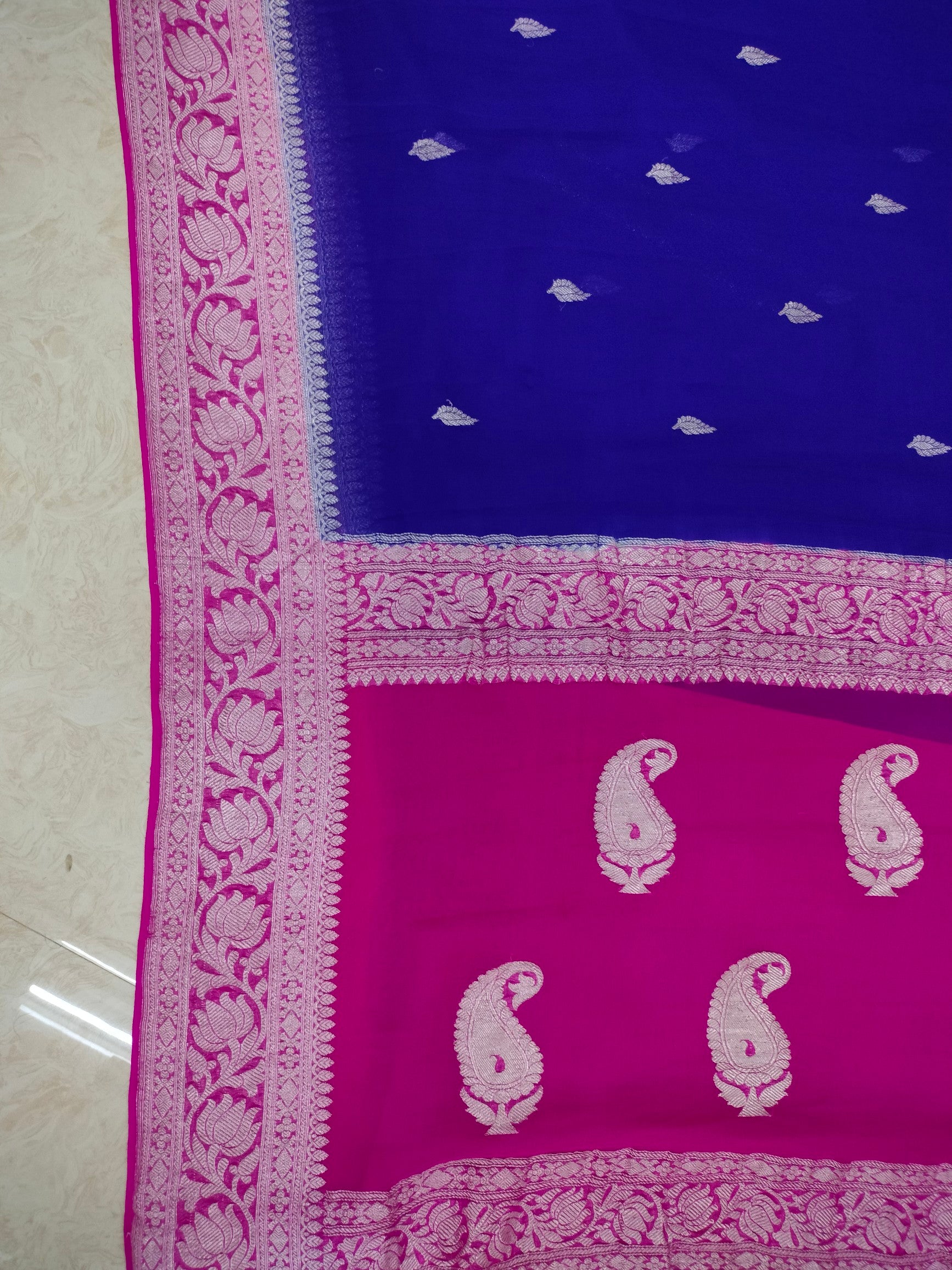 Pure Georgette Banarasi Handloom Saree - Silver Zari