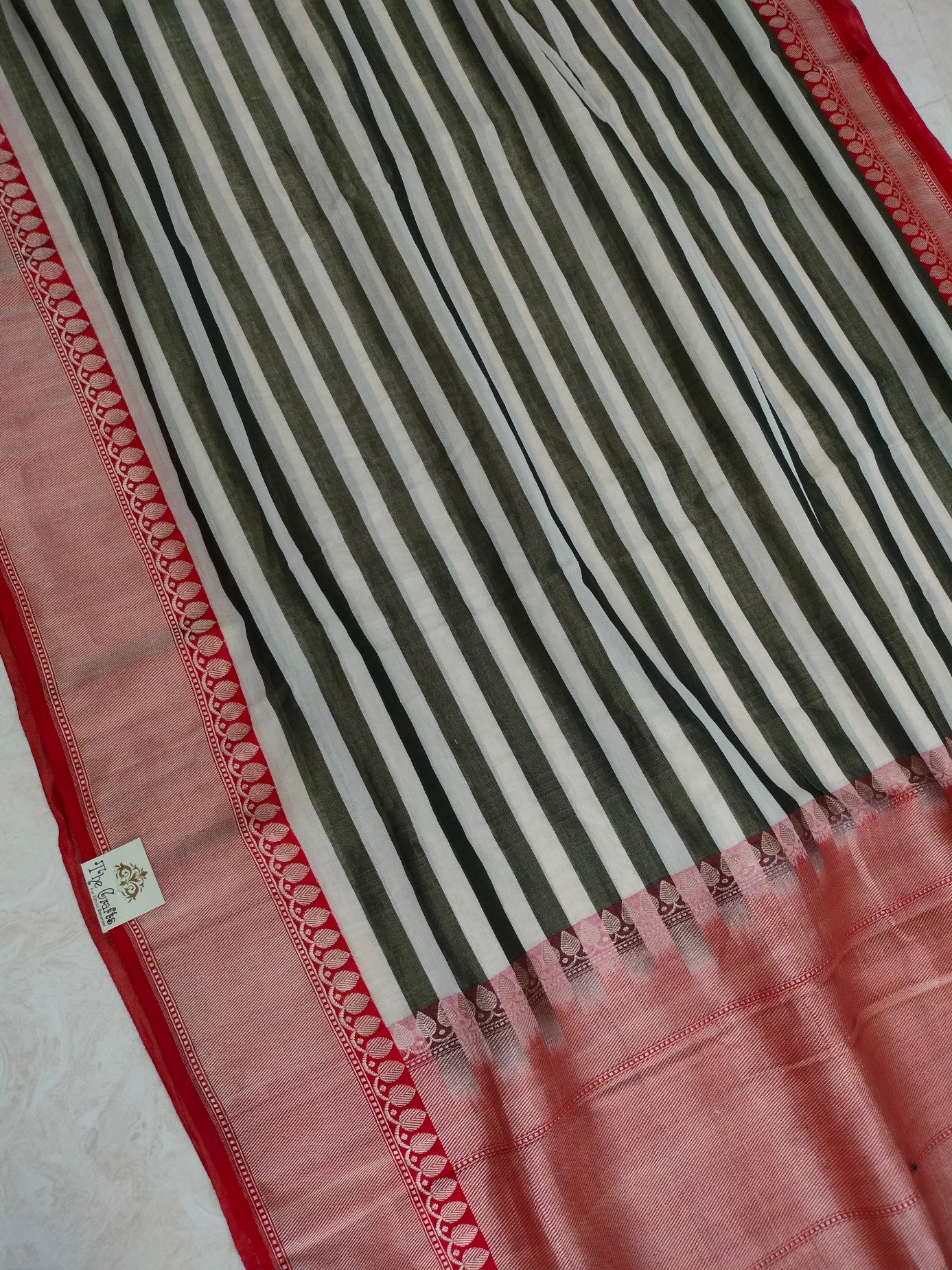 Pure Tissue Silk Handloom Banarasi Saree with Katan border