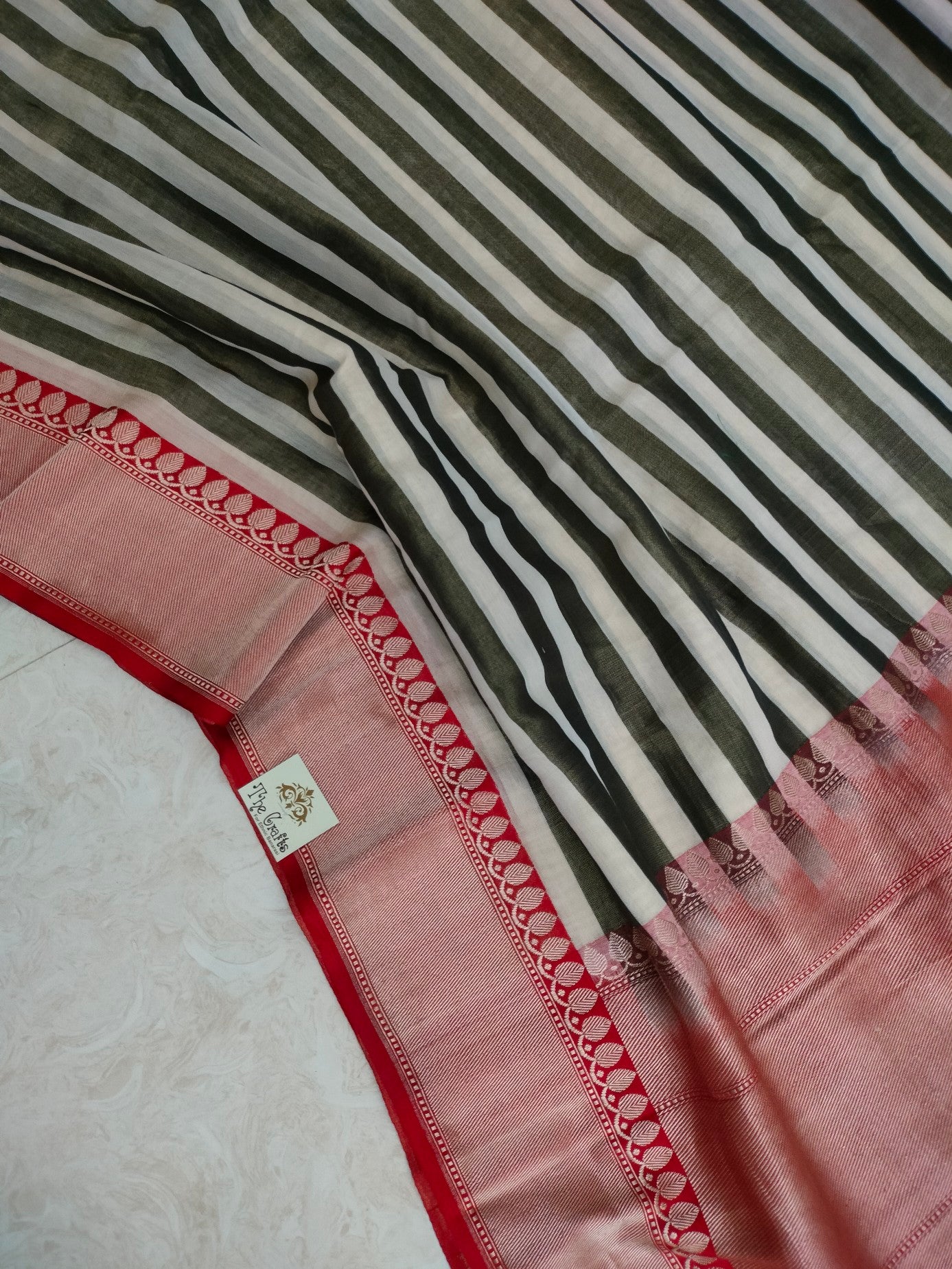 Pure Tissue Silk Handloom Banarasi Saree with Katan border