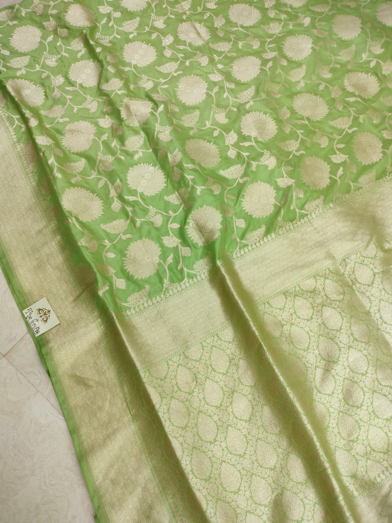 Pure Katan Silk Handloom Banarasi Saree - Jaal work