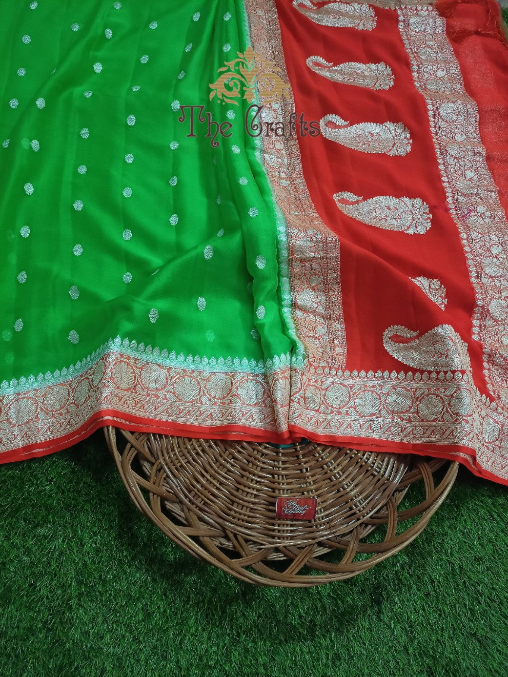 Pure Georgette Handloom Banarasi Saree - The Crafts Clothing