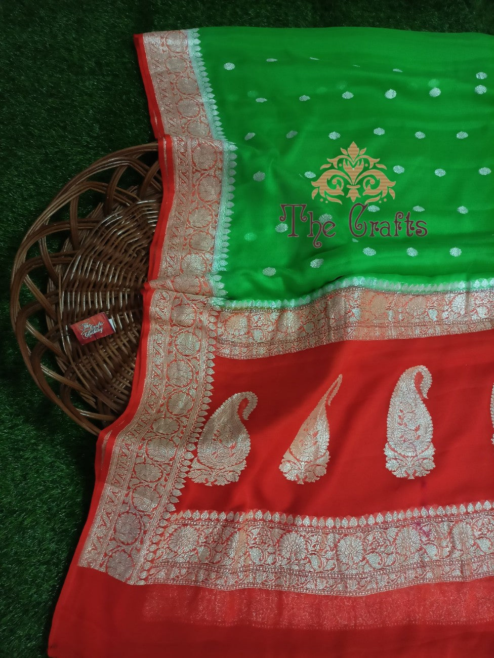 Pure Georgette Handloom Banarasi Saree - The Crafts Clothing