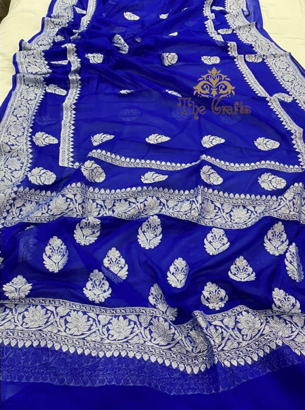 Pure Georgette Banarasi Handloom Saree - Silver Zari