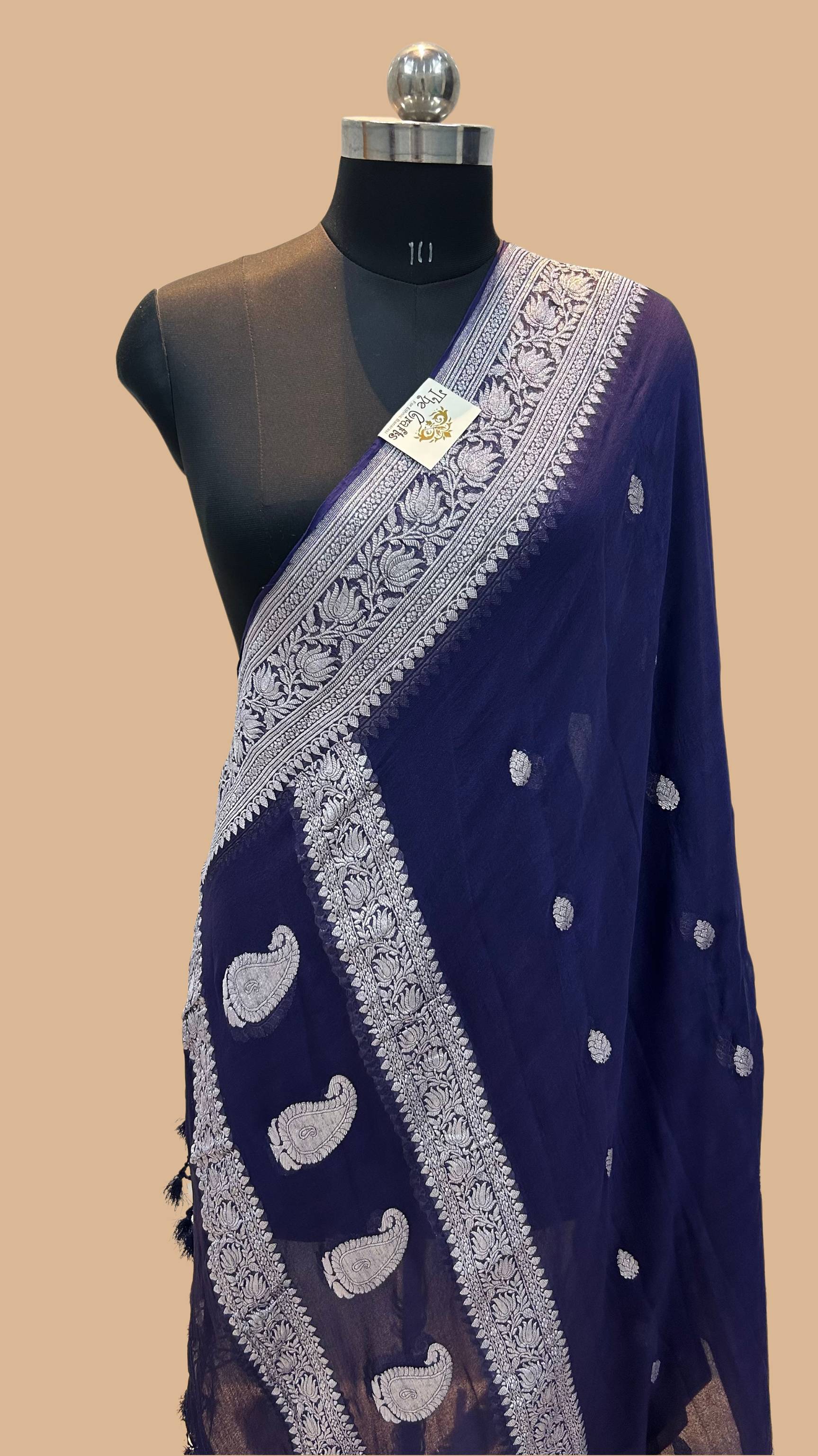 Pure Georgette Banarasi Handloom Dupatta - silver zari