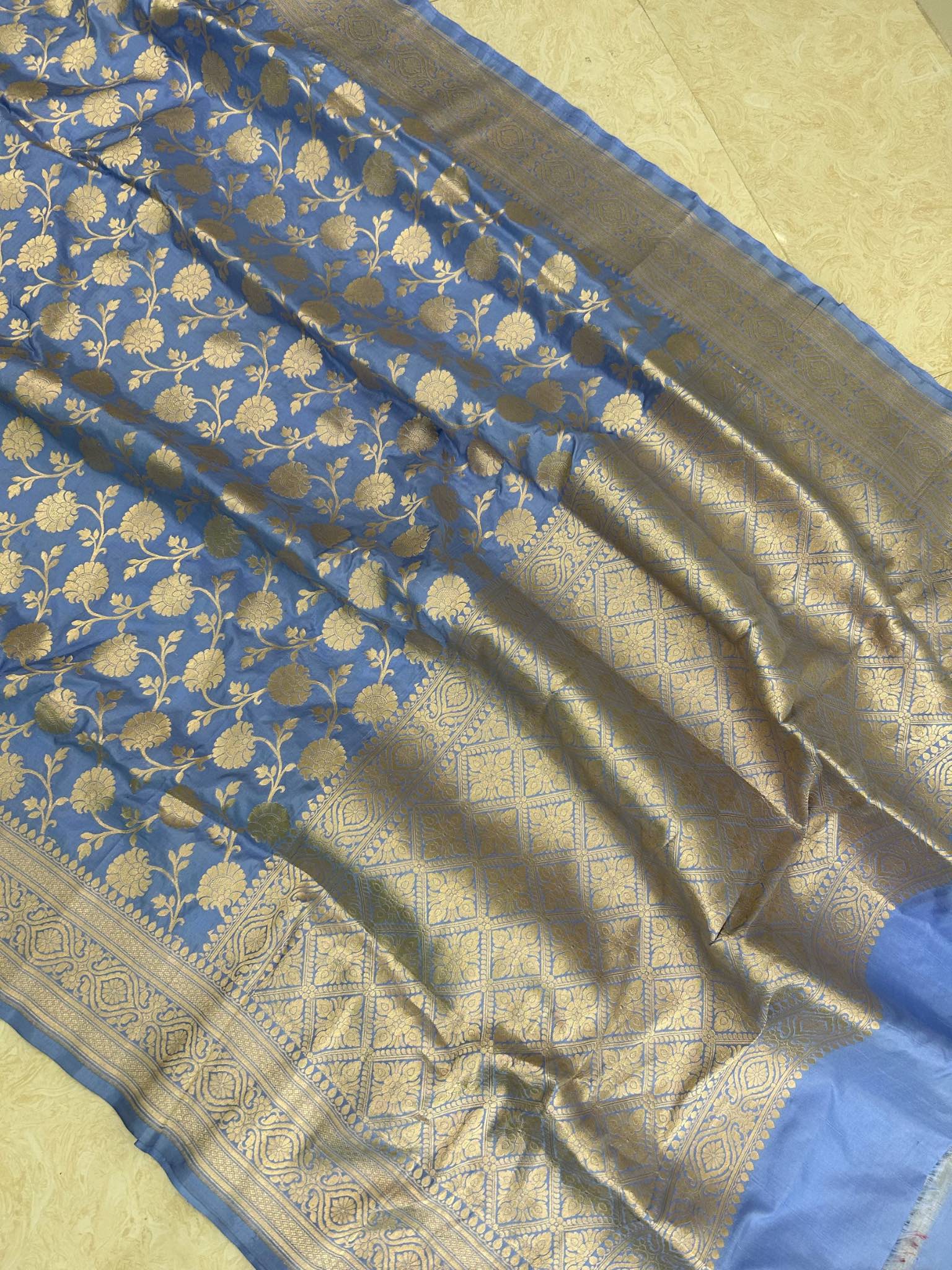 Pure Katan Silk Handloom Banarasi Saree - Jaal work