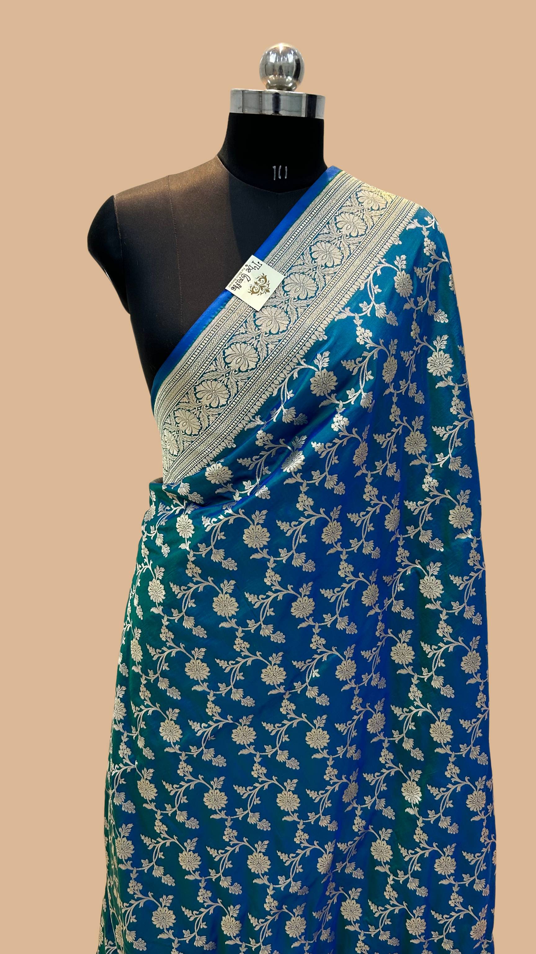 Pure Katan Silk Handloom Banarasi Saree - Jaal work